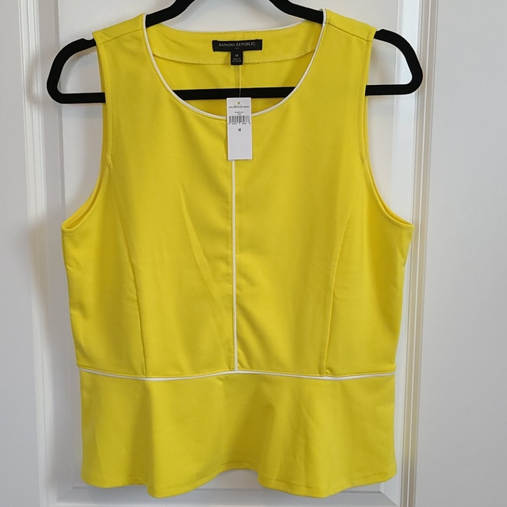 NWT. Banana Republic Blouse